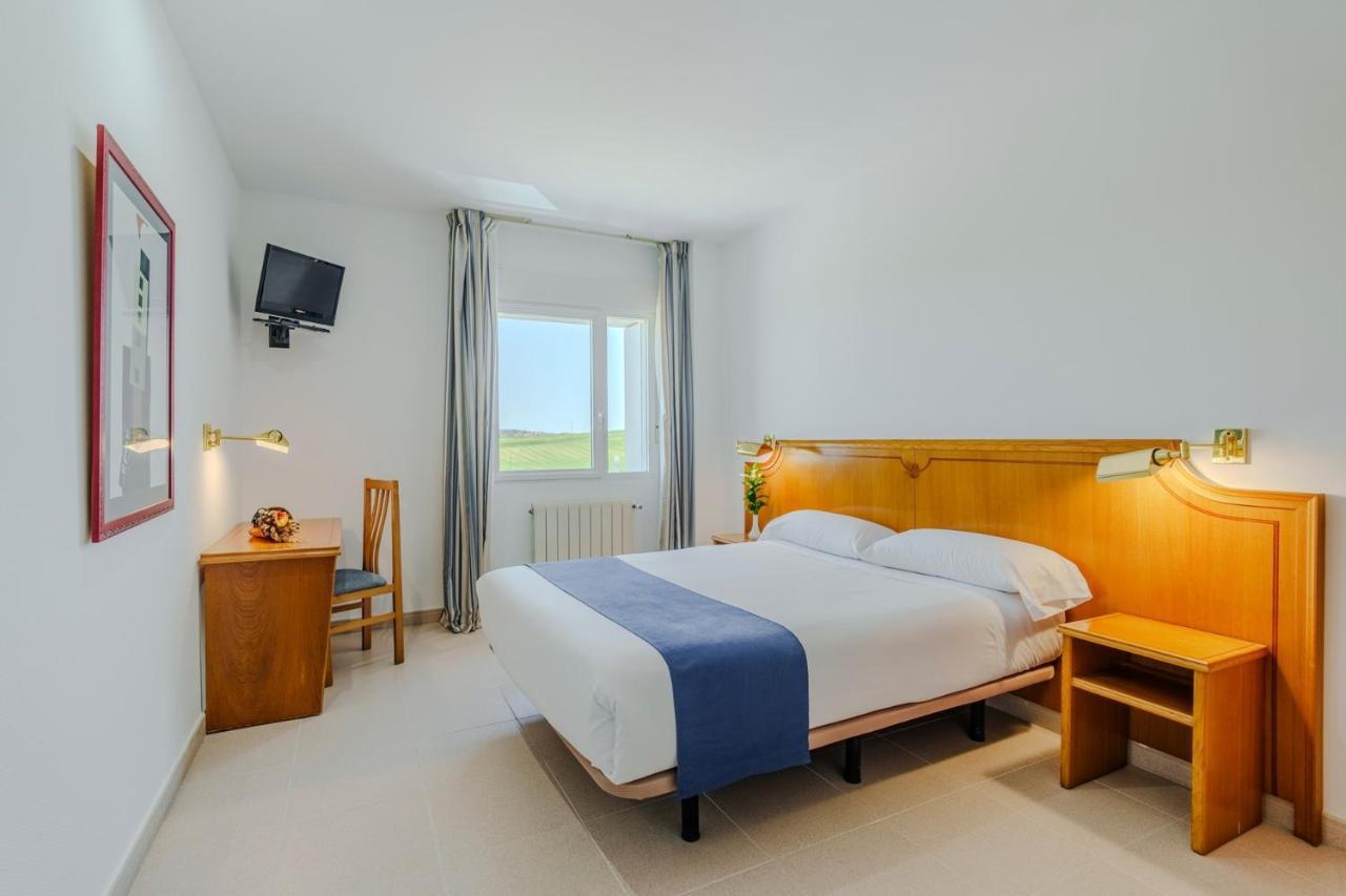 Hotel Rey Arturo Burgos Villagonzalo Pedernales Εξωτερικό φωτογραφία