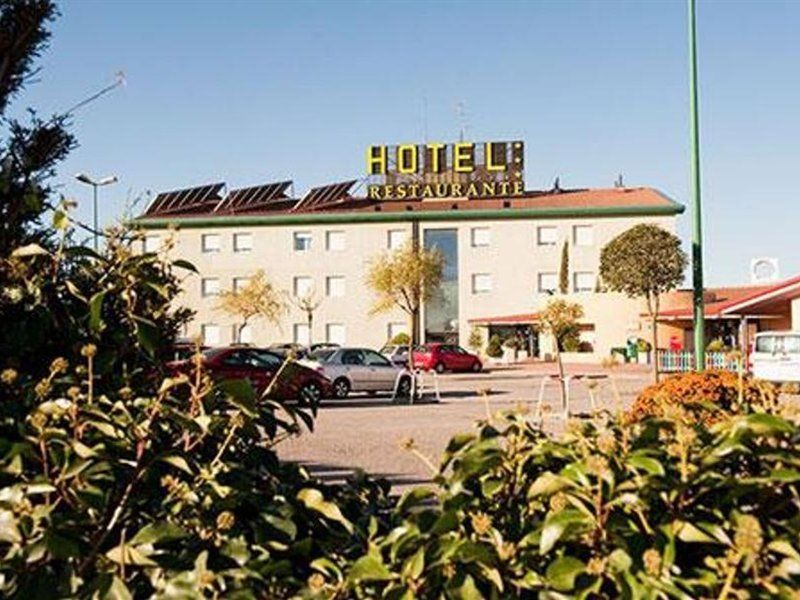 Hotel Rey Arturo Burgos Villagonzalo Pedernales Εξωτερικό φωτογραφία